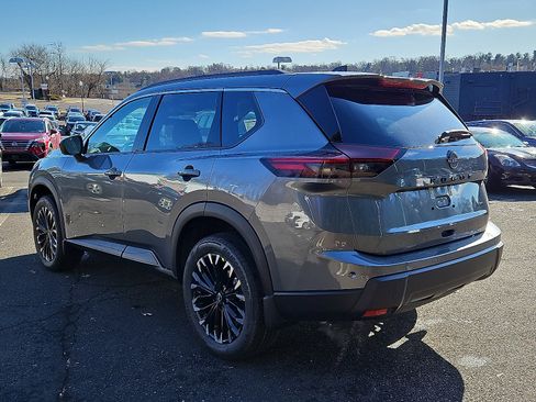 New 2026 Nissan Rogue SV image 4