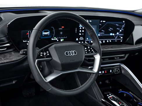 Certified 2025 Audi Q5 Premium Plus w/ Premium Plus image 10