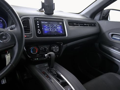 Used 2021 Honda HR-V Sport image 29