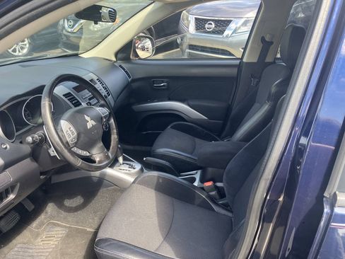 Used 2013 Mitsubishi Outlander SE AWD/4WD image 5
