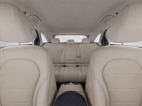 Used 2018 Mercedes-Benz GLC 300 image 30