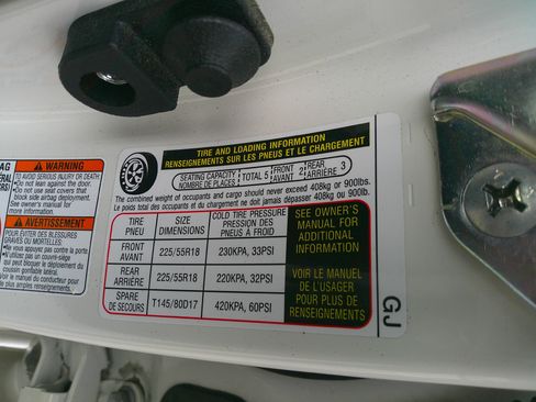 Used 2018 Subaru Crosstrek 2.0i Limited image 38