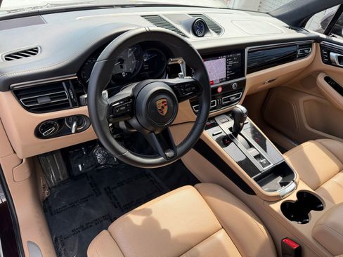 Used 2023 Porsche Macan S AWD/4WD image 4