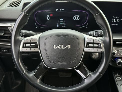 Used 2025 Kia Telluride S image 12