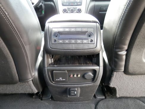 Used 2016 GMC Acadia Denali image 25