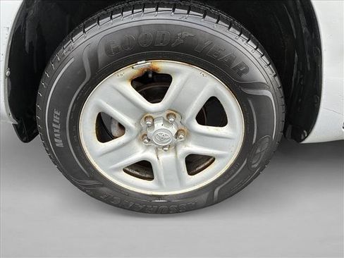 Used 2010 Toyota RAV4 2WD w/ Base L4 Extra Value Pkg image 9