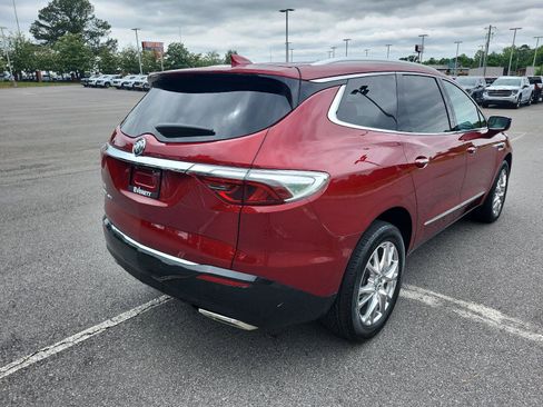 Used 2024 Buick Enclave Essence w/ Experience Buick Package FWD image 3