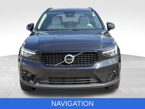 Used 2023 Volvo XC40 B5 Plus w/ Climate Package AWD/4WD image 14