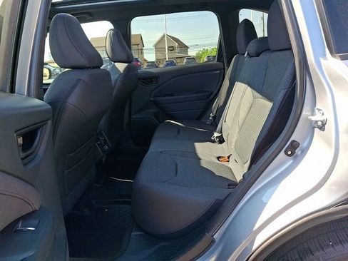 Used 2025 Subaru Forester Premium AWD/4WD image 11