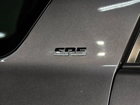 Used 2023 Toyota 4Runner SR5 AWD/4WD image 37