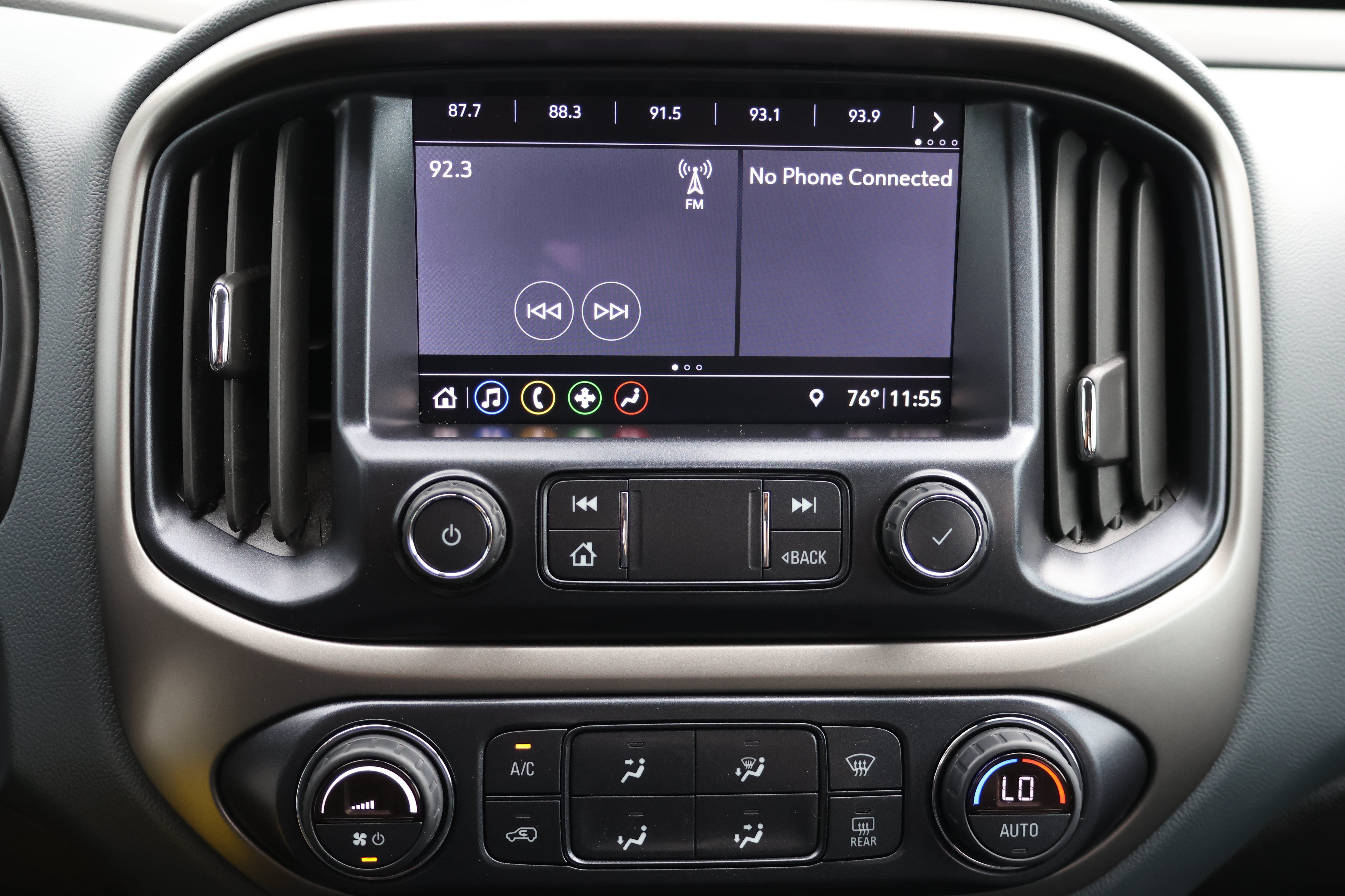 Used 2022 Chevrolet Colorado Z71 AWD/4WD image 33