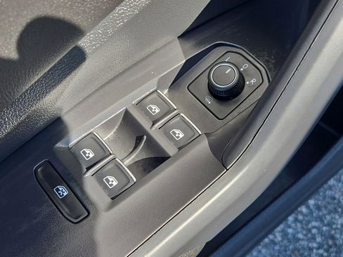 Used 2024 Volkswagen Jetta S image 17