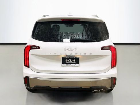 New 2025 Kia Telluride S image 6