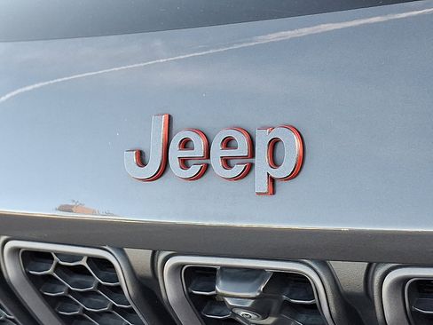 Certified 2022 Jeep Grand Cherokee Trailhawk w/ ADV Protech Group II image 34