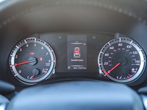 Used 2020 Toyota Highlander LE image 22