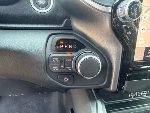 New 2026 RAM 1500 4x4 Crew Cab image 15