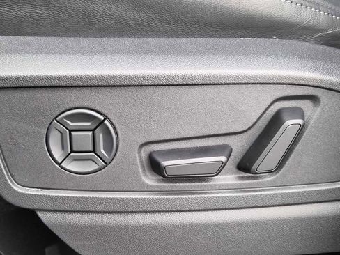 Certified 2025 Audi Q5 Premium w/ Convenience Package image 16