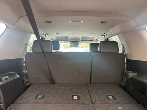 Used 2017 GMC Yukon XL SLT AWD/4WD image 19