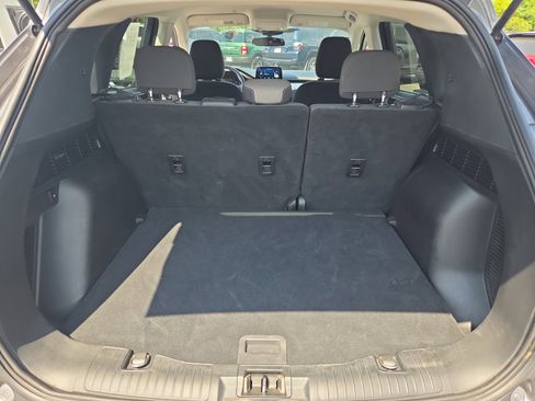 Used 2021 Ford Escape SE image 20