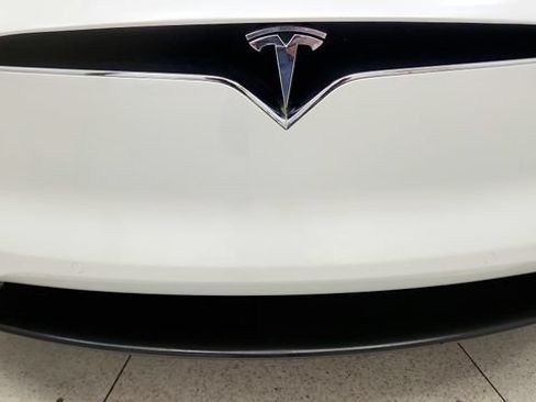 Used 2018 Tesla Model X 75D AWD/4WD image 23