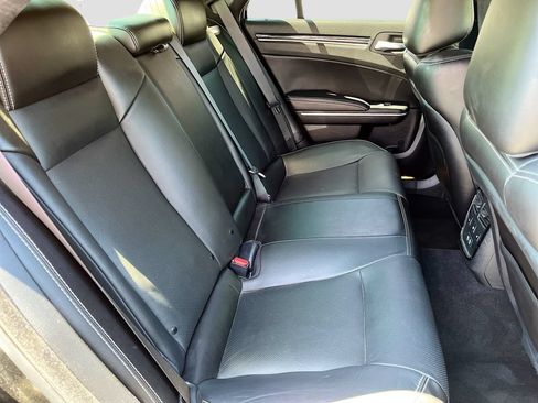 Used 2022 Chrysler 300 S w/ Comfort Group RWD image 27