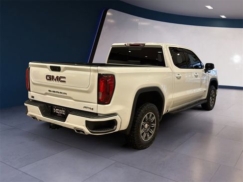 Used 2024 GMC Sierra 1500 AT4 w/ AT4 Premium Package image 7
