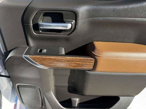 Used 2021 Chevrolet Silverado 1500 High Country w/ Technology Package RWD image 54