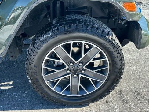 Used 2024 Jeep Wrangler High Altitude image 13