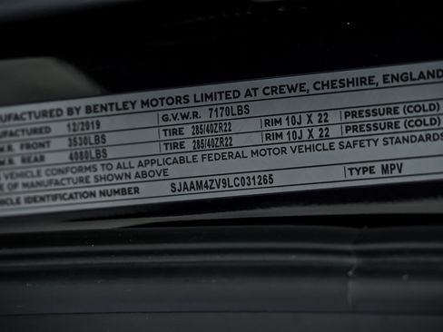 Used 2020 Bentley Bentayga AWD/4WD image 43