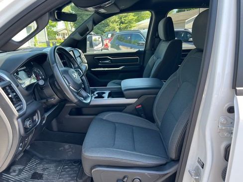 Used 2022 RAM 1500 Big Horn AWD/4WD image 4