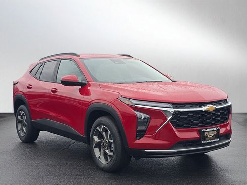 New 2026 Chevrolet Trax LT image 1
