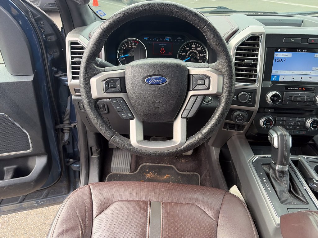 Used 2016 Ford F150 Platinum w/ Equipment Group 701A Luxury AWD/4WD image 7