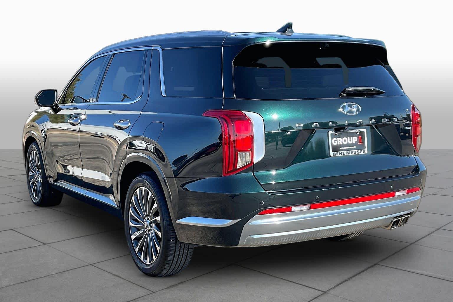 Used 2024 Hyundai Palisade Calligraphy AWD/4WD image 11
