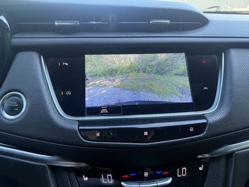 Used 2021 Cadillac XT6 Luxury AWD/4WD image 12