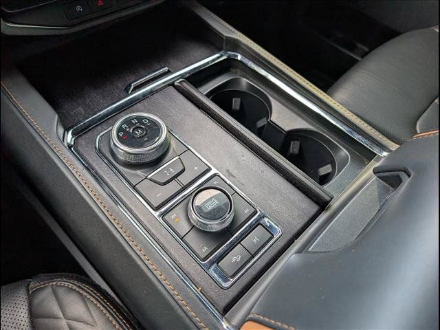 Used 2023 Ford Expedition Platinum AWD/4WD image 21
