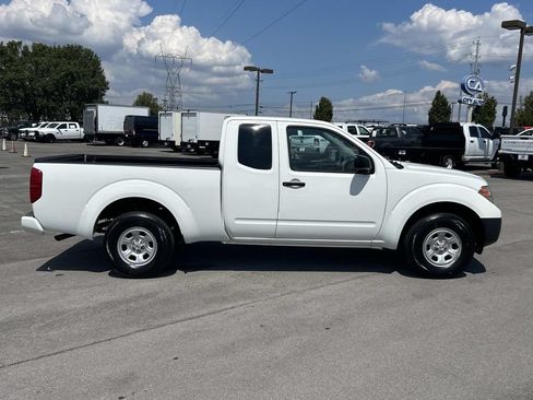Used 2017 Nissan Frontier S RWD image 2