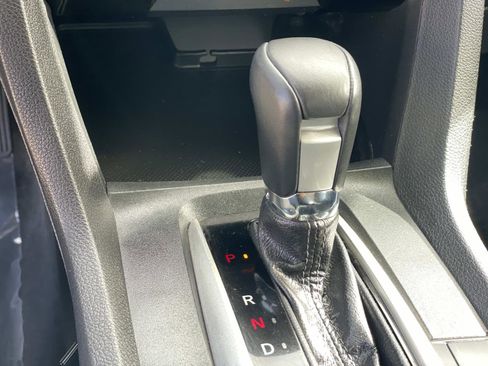 Used 2020 Honda Civic EX image 12