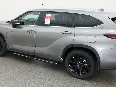 New 2026 Toyota Highlander XLE AWD/4WD image 11