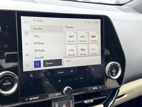 Used 2024 Lexus NX 250 FWD image 23