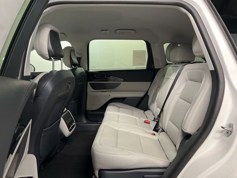 New 2026 Lincoln Nautilus Premier image 33