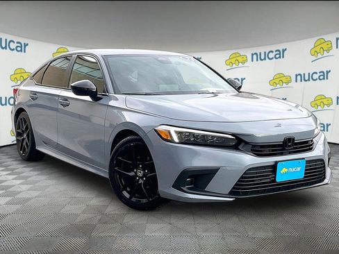 Used 2024 Honda Civic Sport image 1