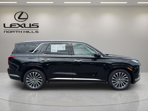 Used 2025 Hyundai Palisade Calligraphy AWD/4WD image 5