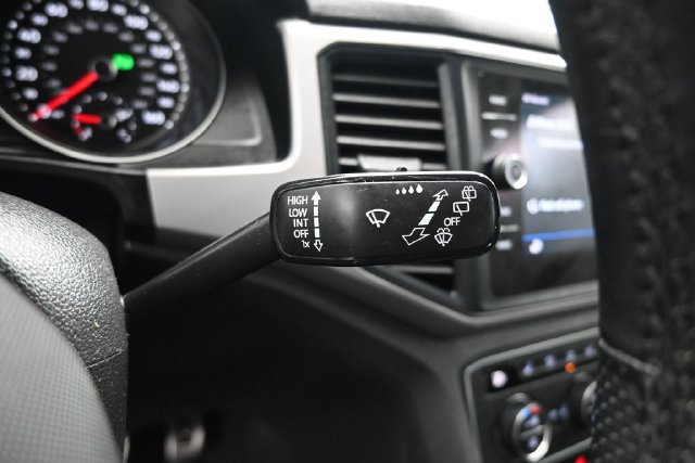 Used 2020 Volkswagen Atlas Cross Sport SE w/ Panoramic Sunroof Package AWD/4WD image 31