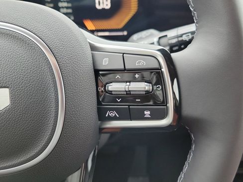 New 2026 Kia Carnival EX FWD image 28