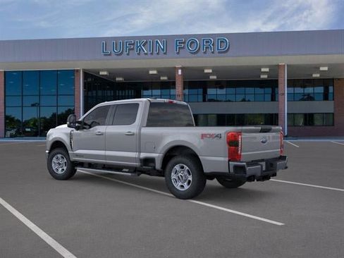 New 2026 Ford F250 XLT w/ XLT Premium Package image 4