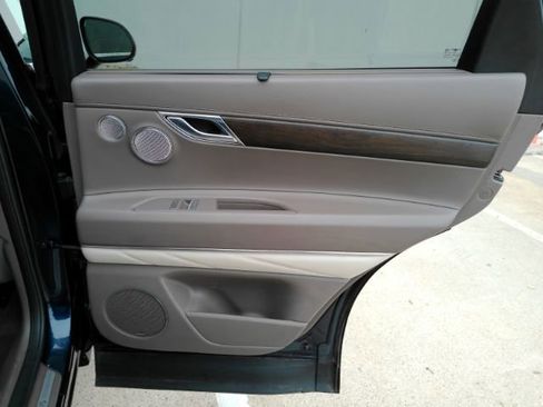 Used 2021 Genesis GV80 2.5T w/ Prestige Package 05 image 28