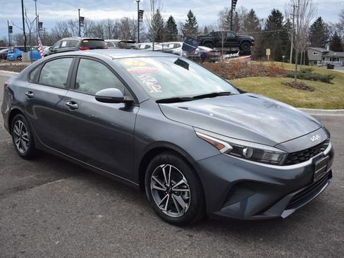 Certified 2022 Kia Forte LXS w/ LXS Technology Package image 10