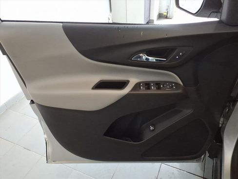 Used 2022 Chevrolet Equinox LT image 15