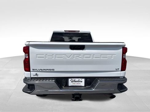 Used 2023 Chevrolet Silverado 2500 LT AWD/4WD image 4