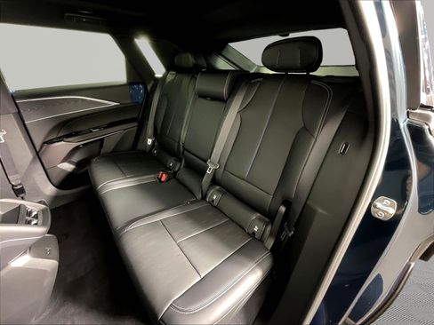 New 2026 Cadillac Lyriq Luxury AWD/4WD image 20